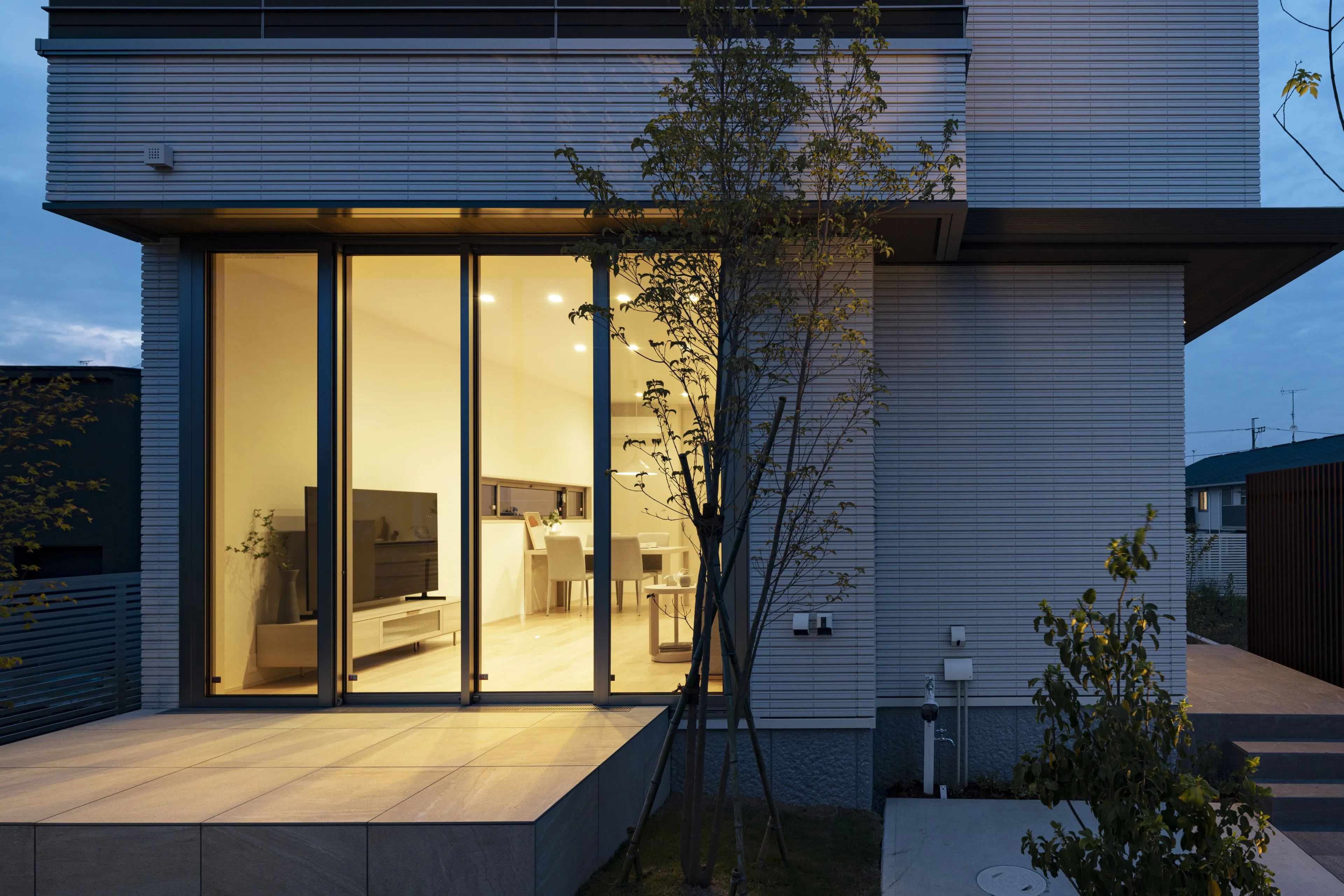 2144f7fd 9085 477f a6ec bf2c30731645