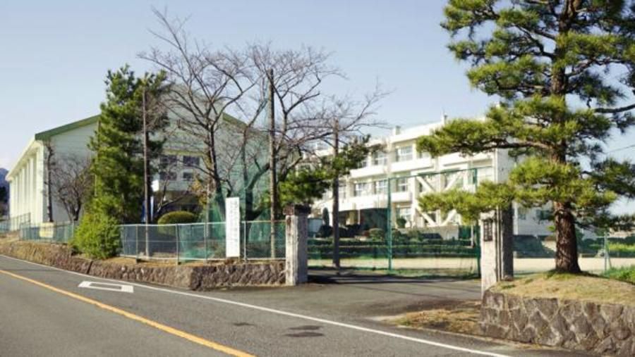 ウルオイテラス菰野