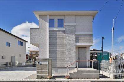 セキュレア日永西 (分譲住宅)