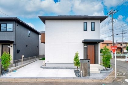 セキュレア入間市久保稲荷　(分譲住宅)