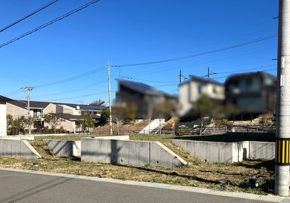 トリヴェール和泉はつが野メグリエシティ・メグリエコート（建築条件付）