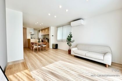 セキュレア葵区新伝馬2丁目　(分譲住宅)