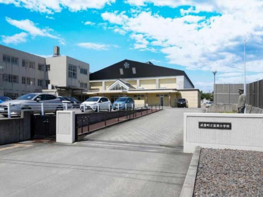 ネオグラッドア武豊