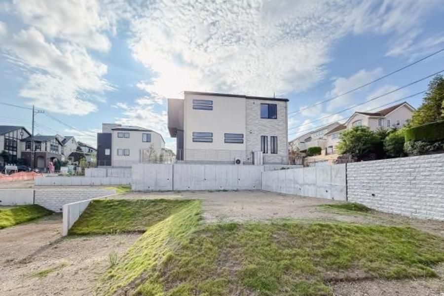 ブランシエラガーデンあざみ野南