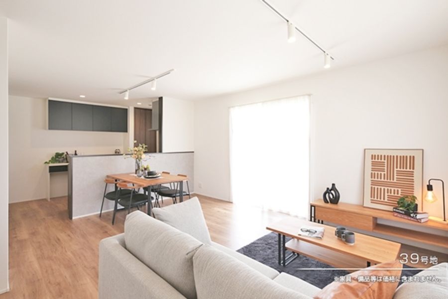 ウルオイテラスKOMONO (分譲住宅)