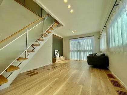 M 0a0913c3 8528 40e1 b5be e5ed55a0446a