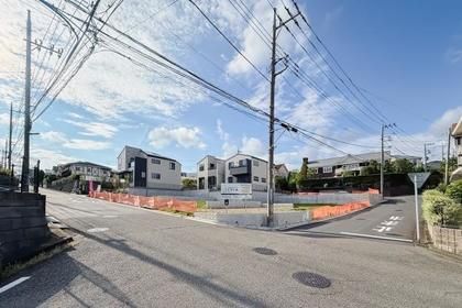 ブランシエラガーデンあざみ野南