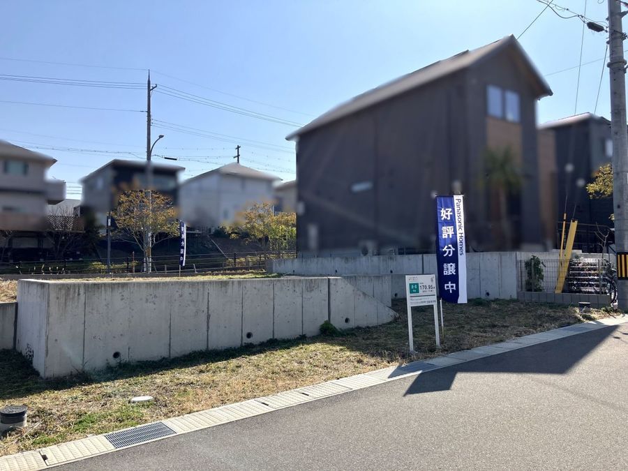 トリヴェール和泉はつが野メグリエシティ・メグリエコート（建築条件付）