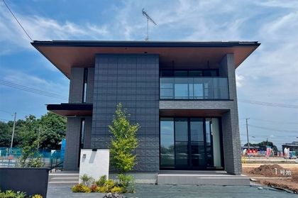 M 0121448f 162e 4f22 8020 68802326814b