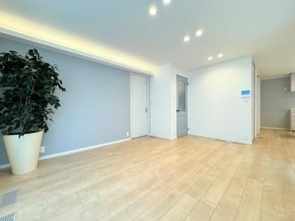 クリザンテームヒルズ西中山