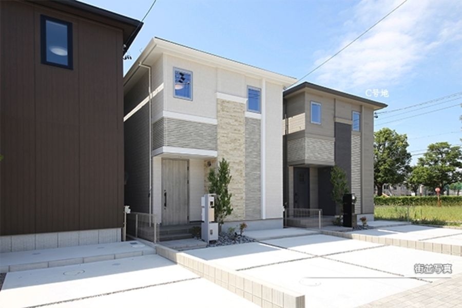 セキュレア三郷駅南 (分譲住宅)