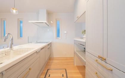 M ce392f96 ff57 4984 b777 68a68d788443